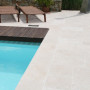 Carrelage Travertin opus romain 4 pour terrasse piscine